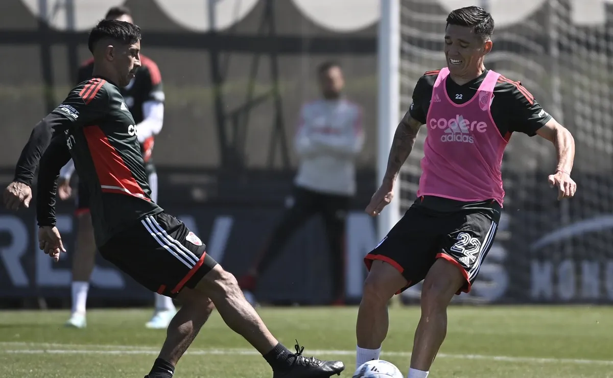 El plantel millonario hizo fútbol en Ezeiza pensando en Colón.