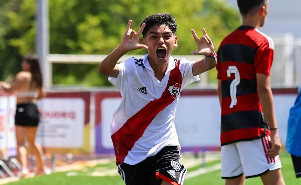 La 2011 de River venció al Flamengo y se consagró campeón en Cancún.