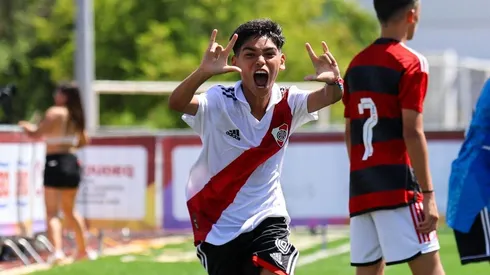 La 2011 de River venció al Flamengo y se consagró campeón en Cancún.