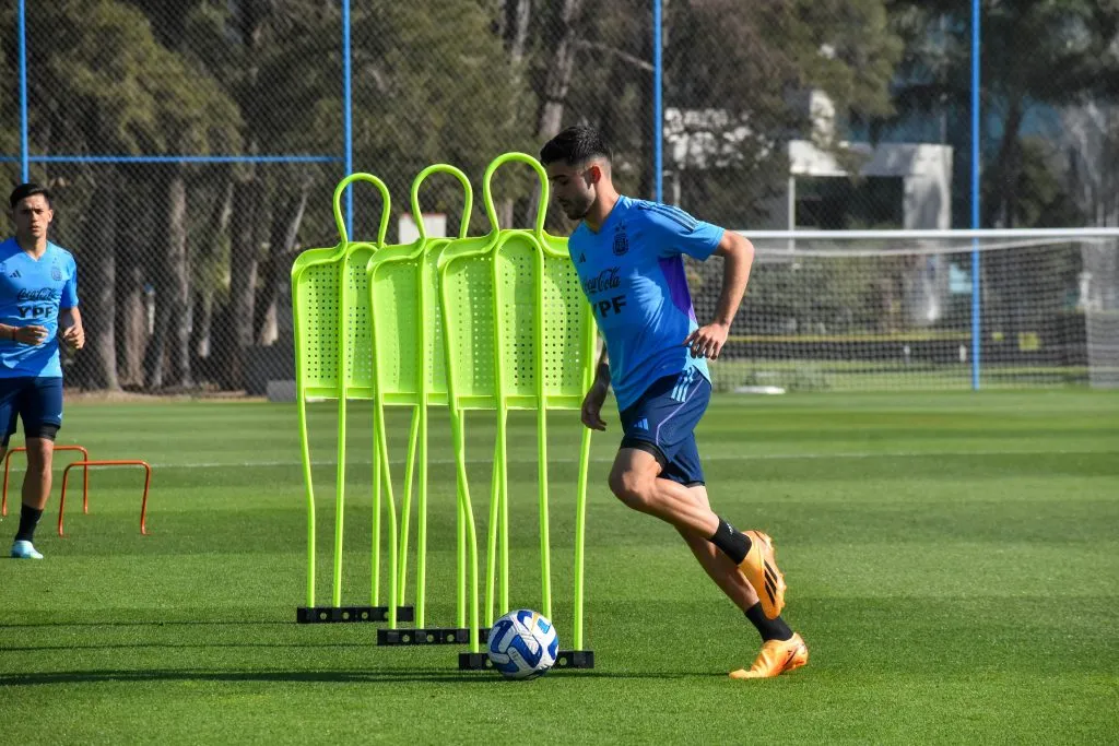 Solari y Simón en la Selección Sub 23. (Foto: @Argentina).