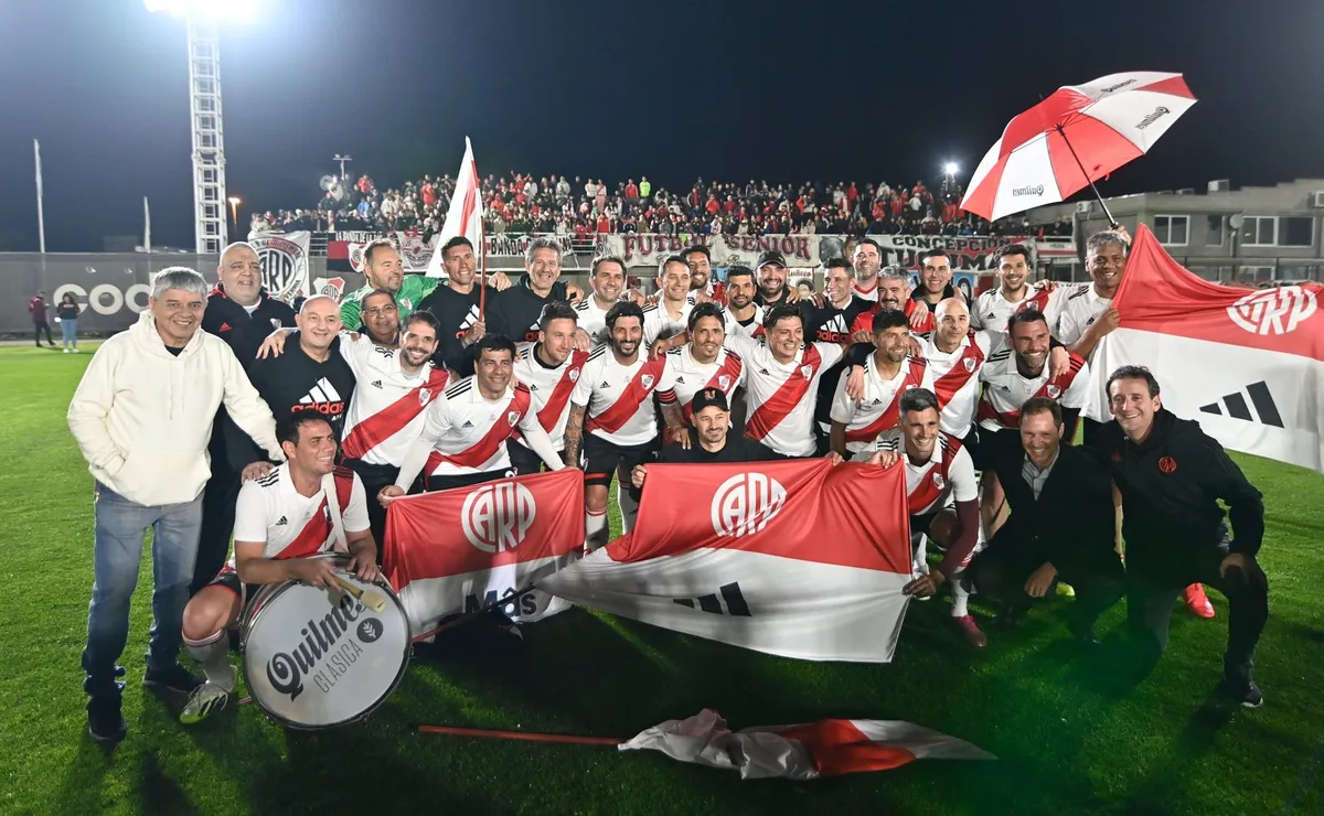 El Fútbol Senior de River celebrará el título en el Estadio Monumental.