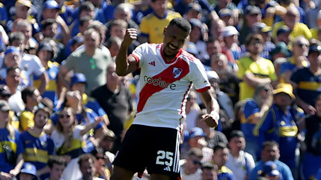 Salomón Rondón marcó en la Bombonera. (Foto: Getty).