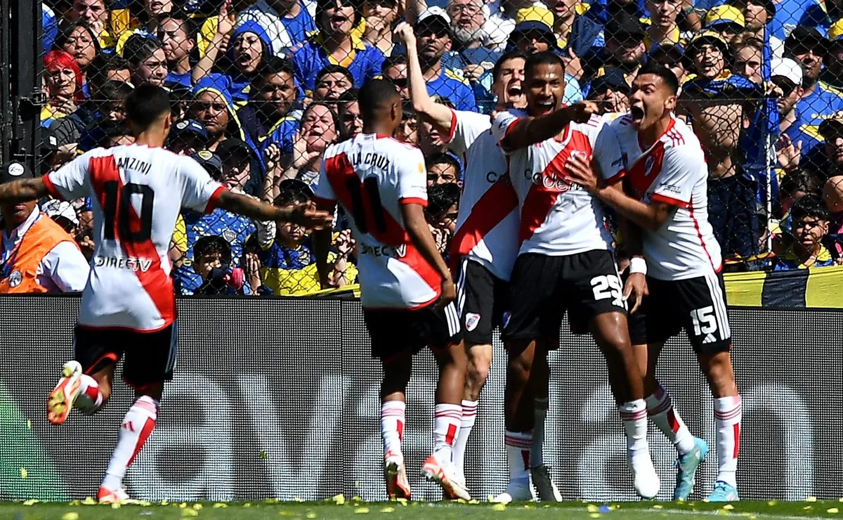 River podría favorecerse gracias a Boca.