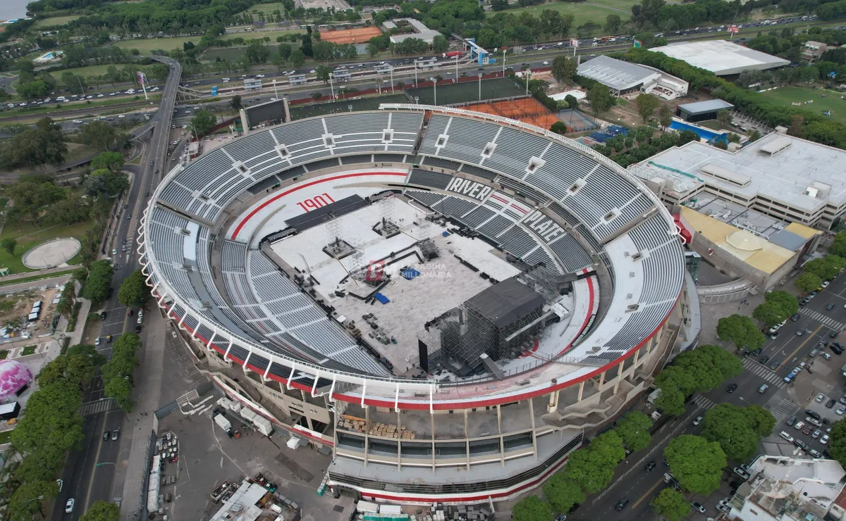El Monumental tras los recitales de los Red Hot.