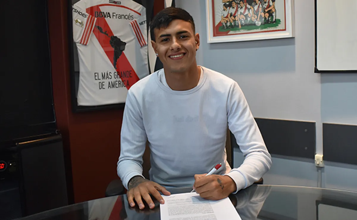 Kevin Colli rescindió con River y es refuerzo de Colón.