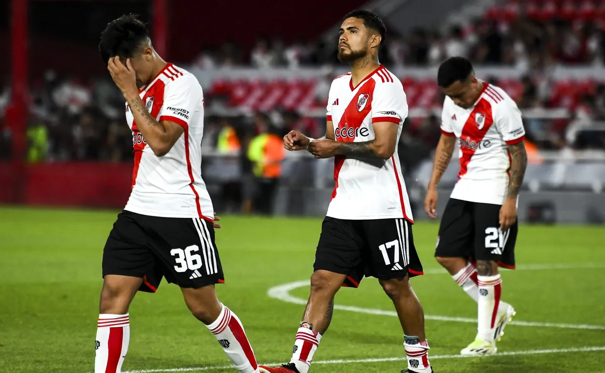 River empató con Instituto