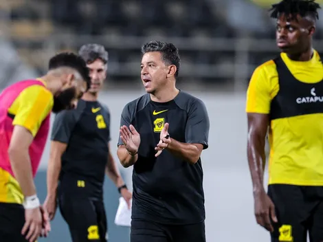 La primera formación del Al Ittihad en el debut de Gallardo