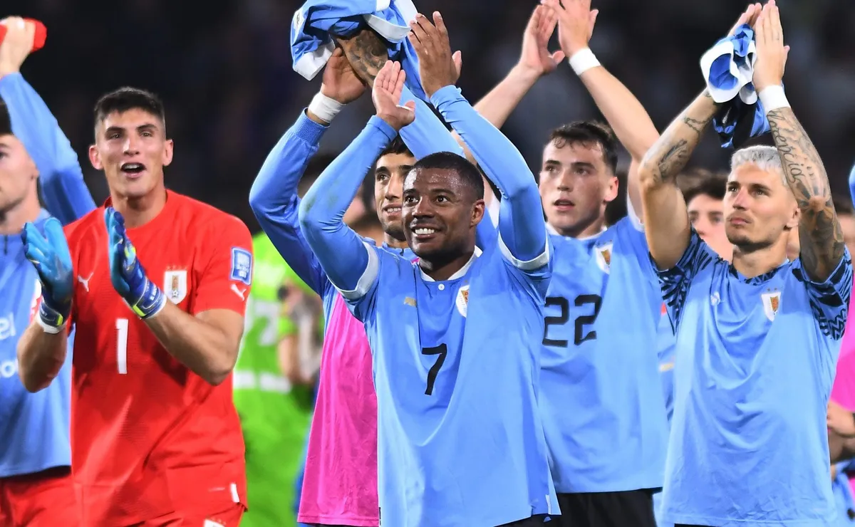 De La Cruz y otra actuación determinante con la Selección de Uruguay