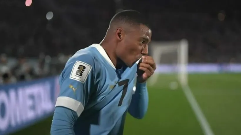 Golazo de Nico De La Cruz en el triunfazo contra Brasil. (Getty)