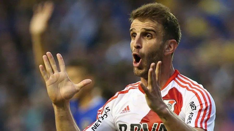 Iván Alonso, envuelto en polémica en México.