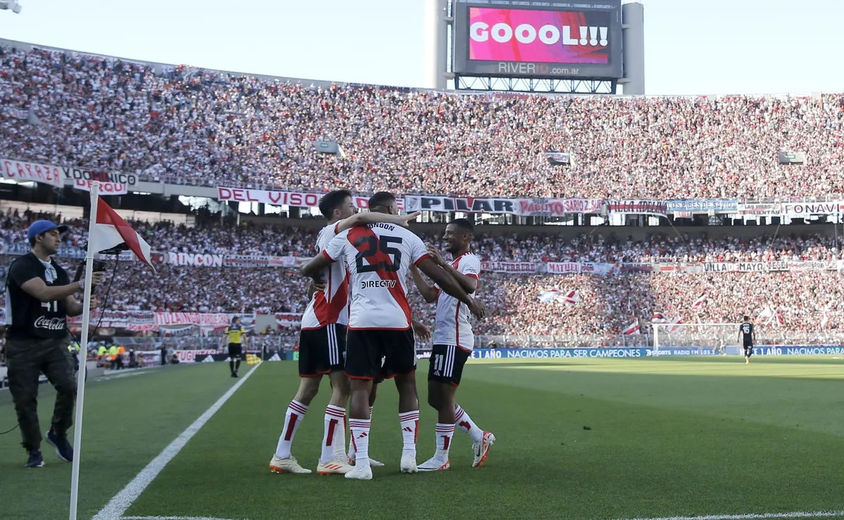 ¡Cómo jugará River en el 2024?