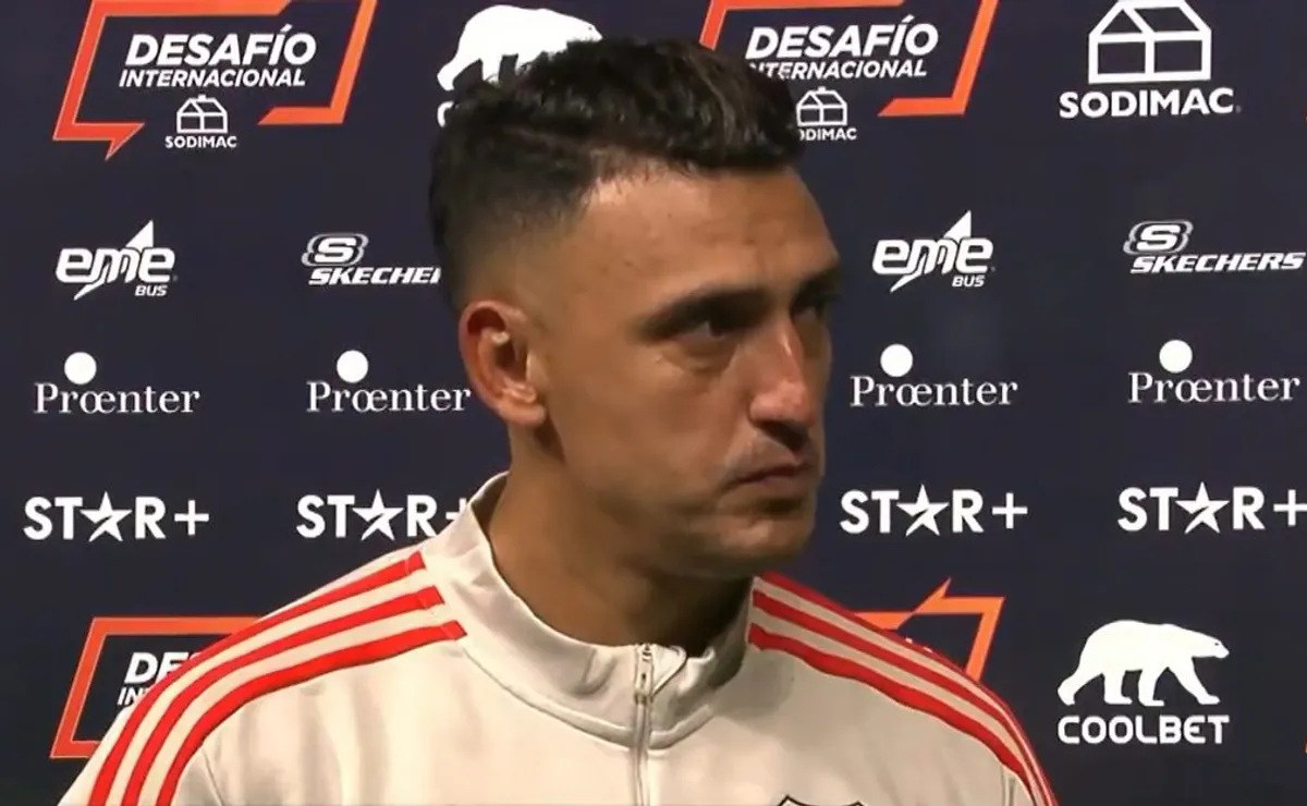 Matías Suárez fue titular ante Colo Colo.