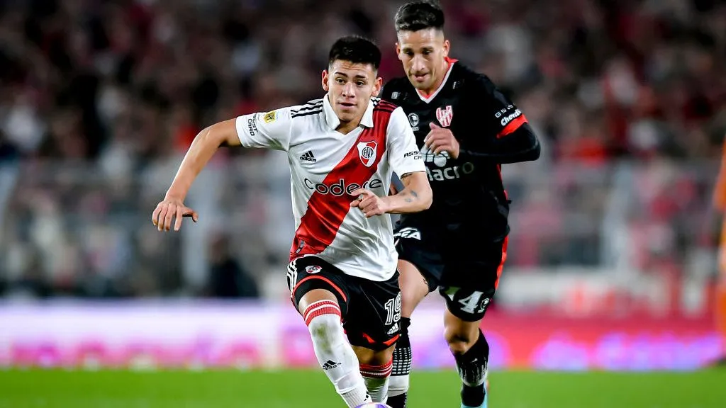 Claudio Echeverri sumó minutos ante Instituto. (Getty)