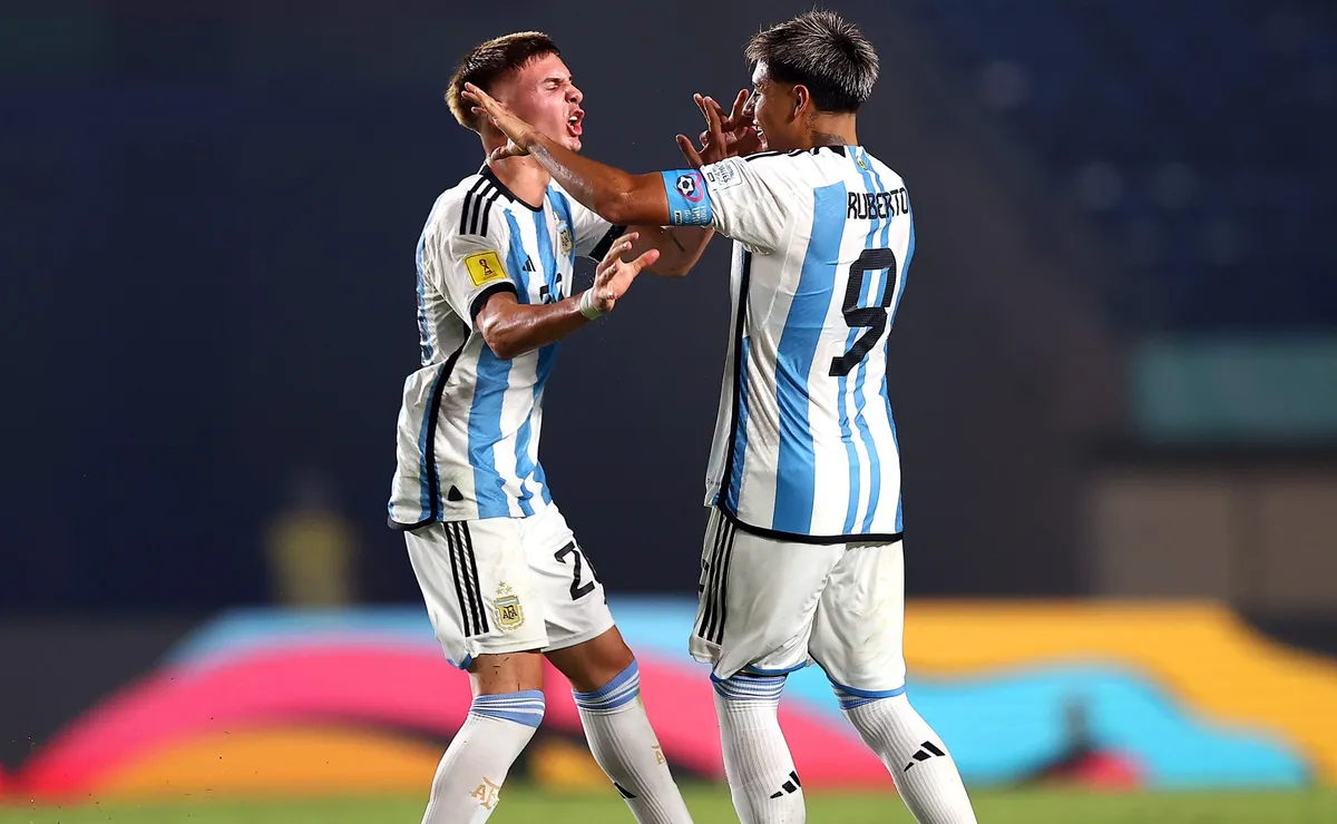 Mastantuono durante la Copa del Mundo Sub 17.