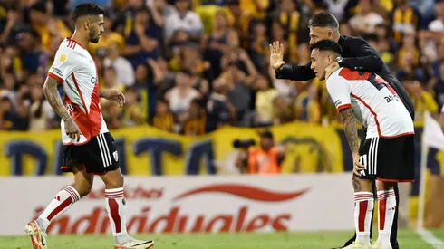 Martín Demichelis dijo que Manuel Lanzini seguirá en River pese a una nueva lesión y a la finalización de su contrato con el club (Photo by Luciano Bisbal/Getty Images)