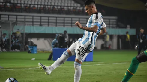 Echeverri, 10 y capitán.