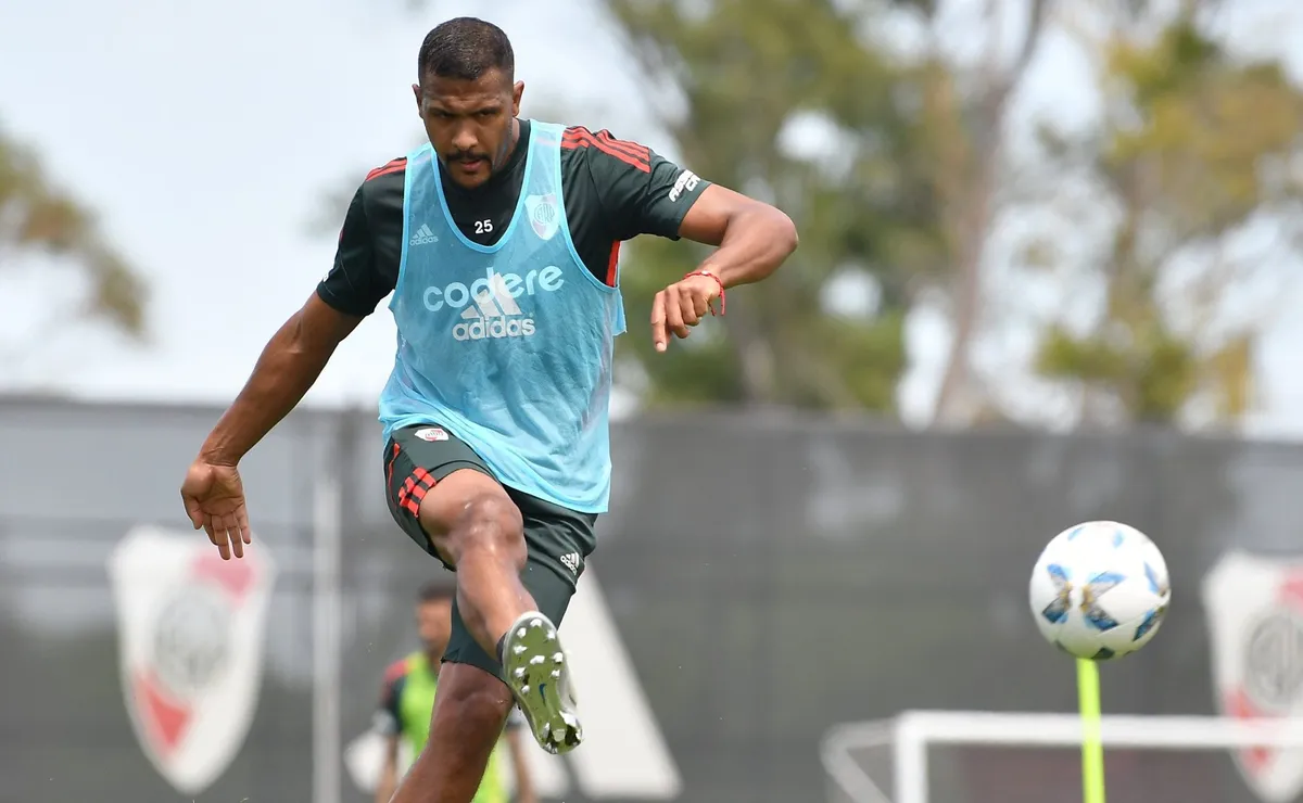 Rondón dejó de ser jugador de River