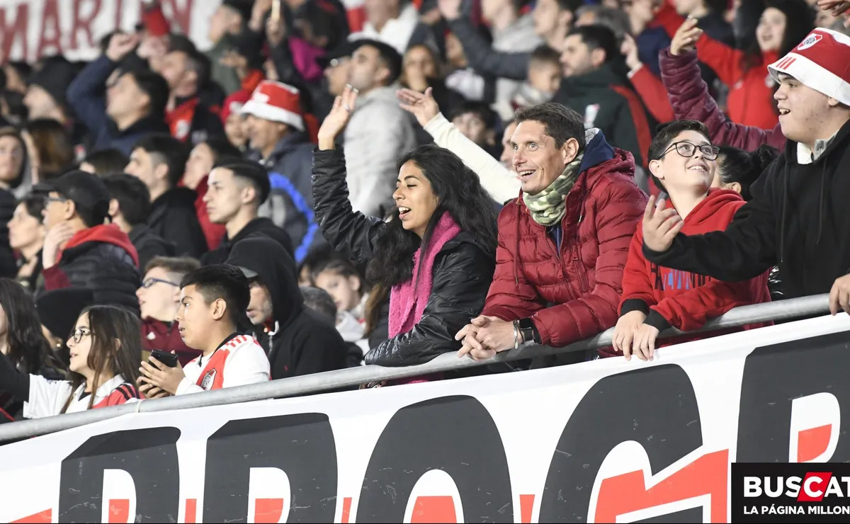 Buscate en las tribunas del Monumental