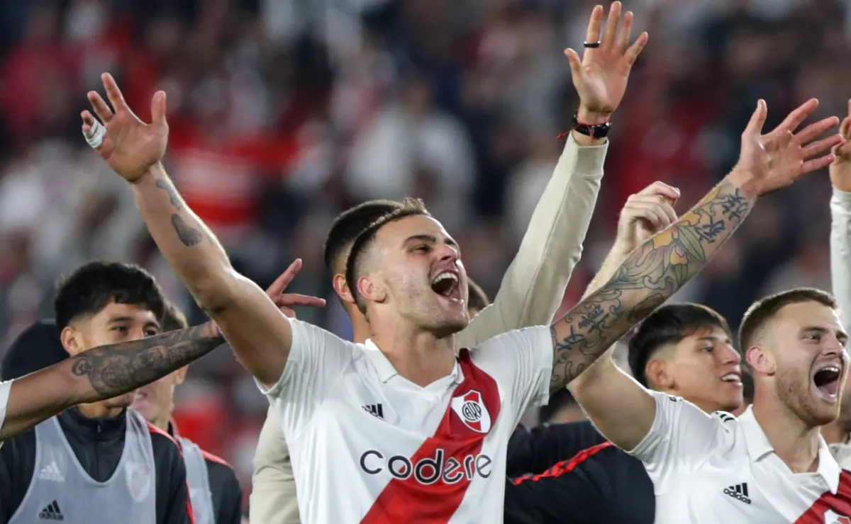 González Pírez se unió a la hinchada de River