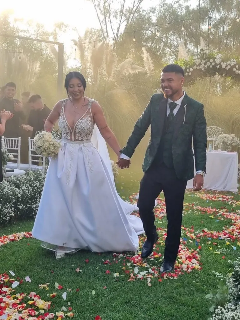 La emoción de Paulo Díaz en el día de su casamiento.