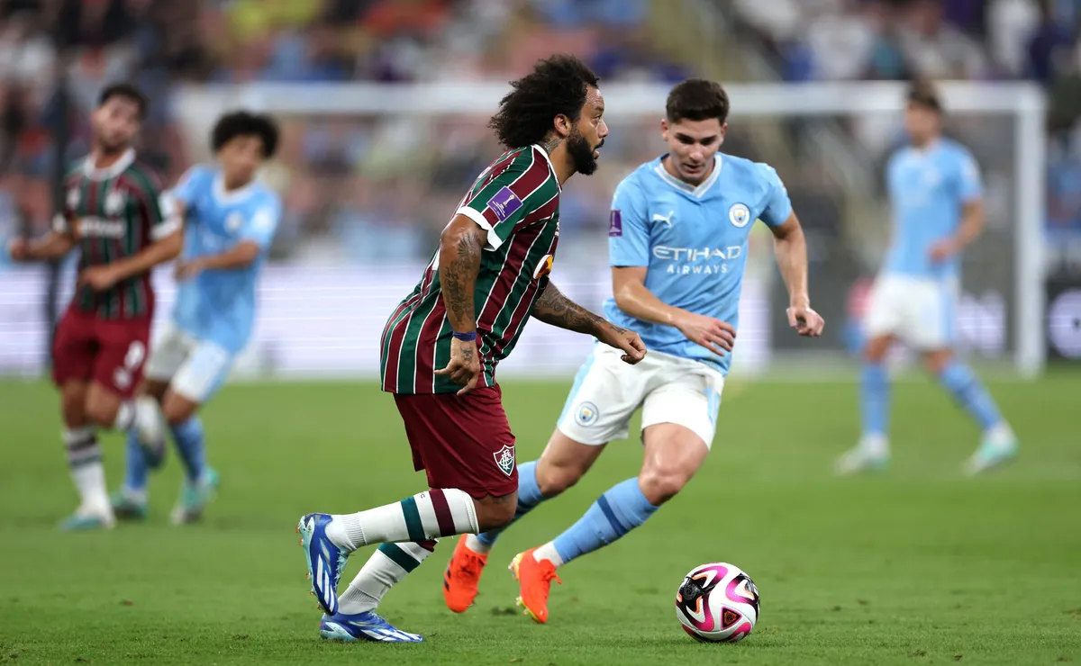 Julián Álvarez la rompe en el City