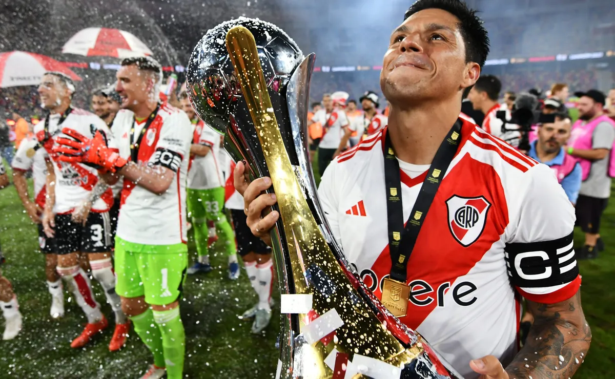 Enzo se despidió a lo grande de River en Santiago del Estero, en la final ante Rosario Central.