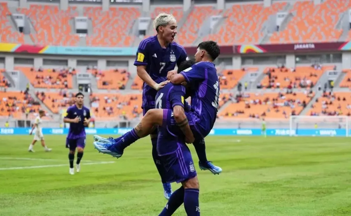 Ian Subiabre la rompió en el Mundial Sub 17.