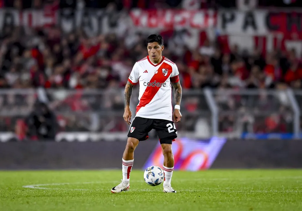 Enzo Pérez Estudiantes