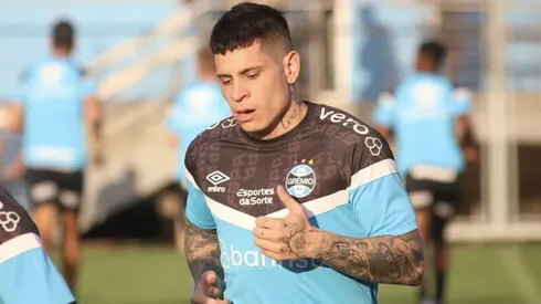 Gremio le confirmó a Iturbe que deberá buscarse club.