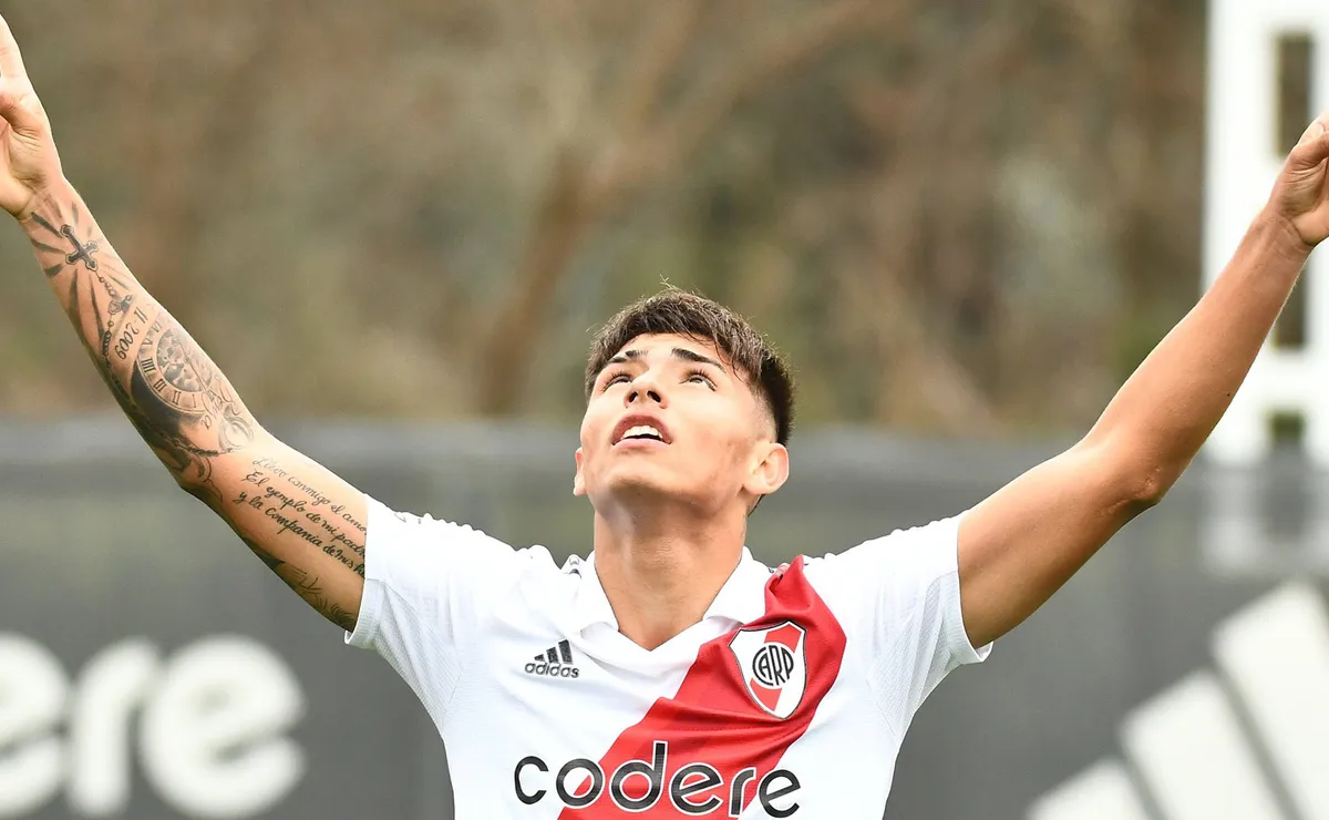 Ruberto se quedará en River varios años más.