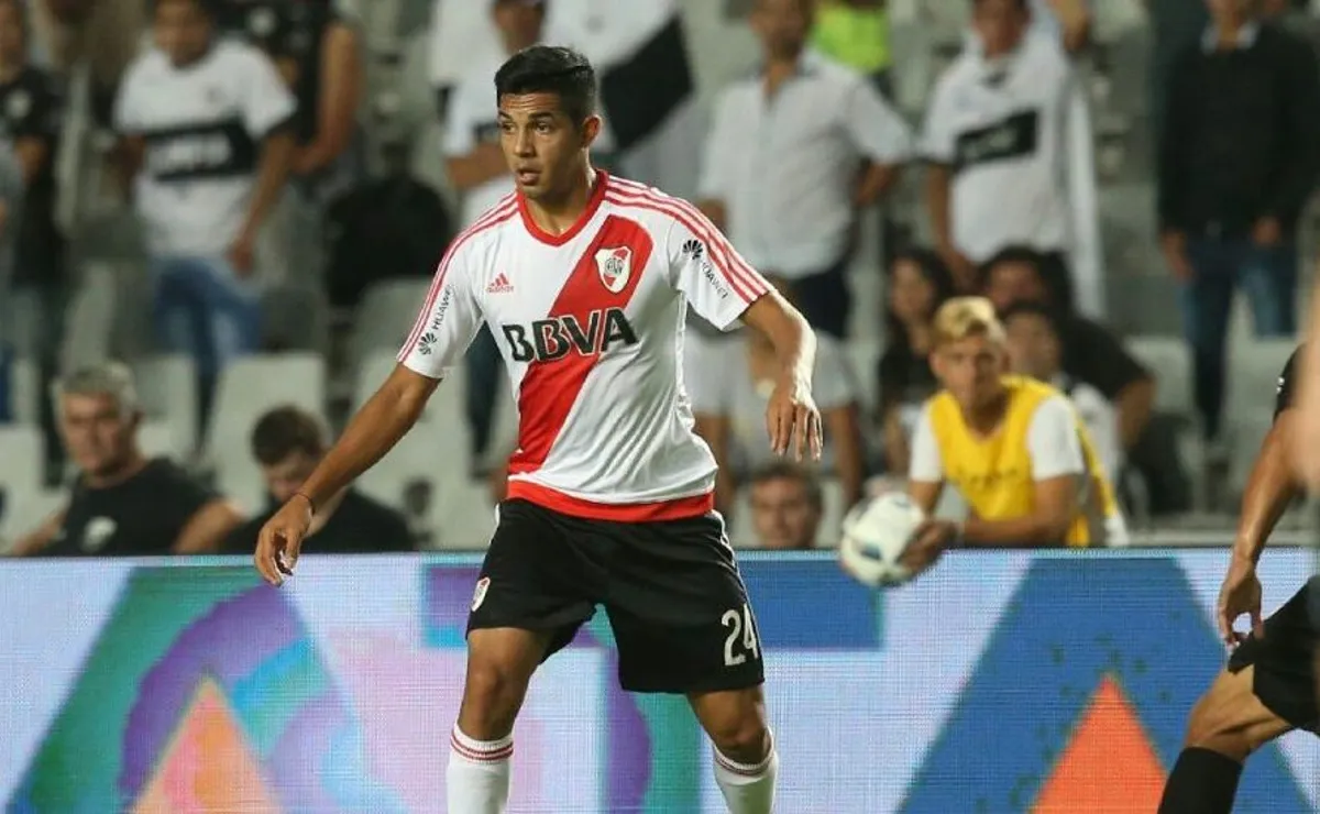Facundo Medina, durante su paso por River.