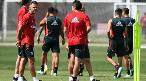 Demichelis planea el once de River.