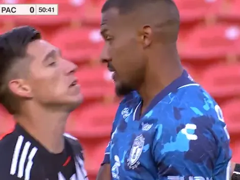 De los empujones a los abrazos: el cruce de Rondón con los jugadores de River