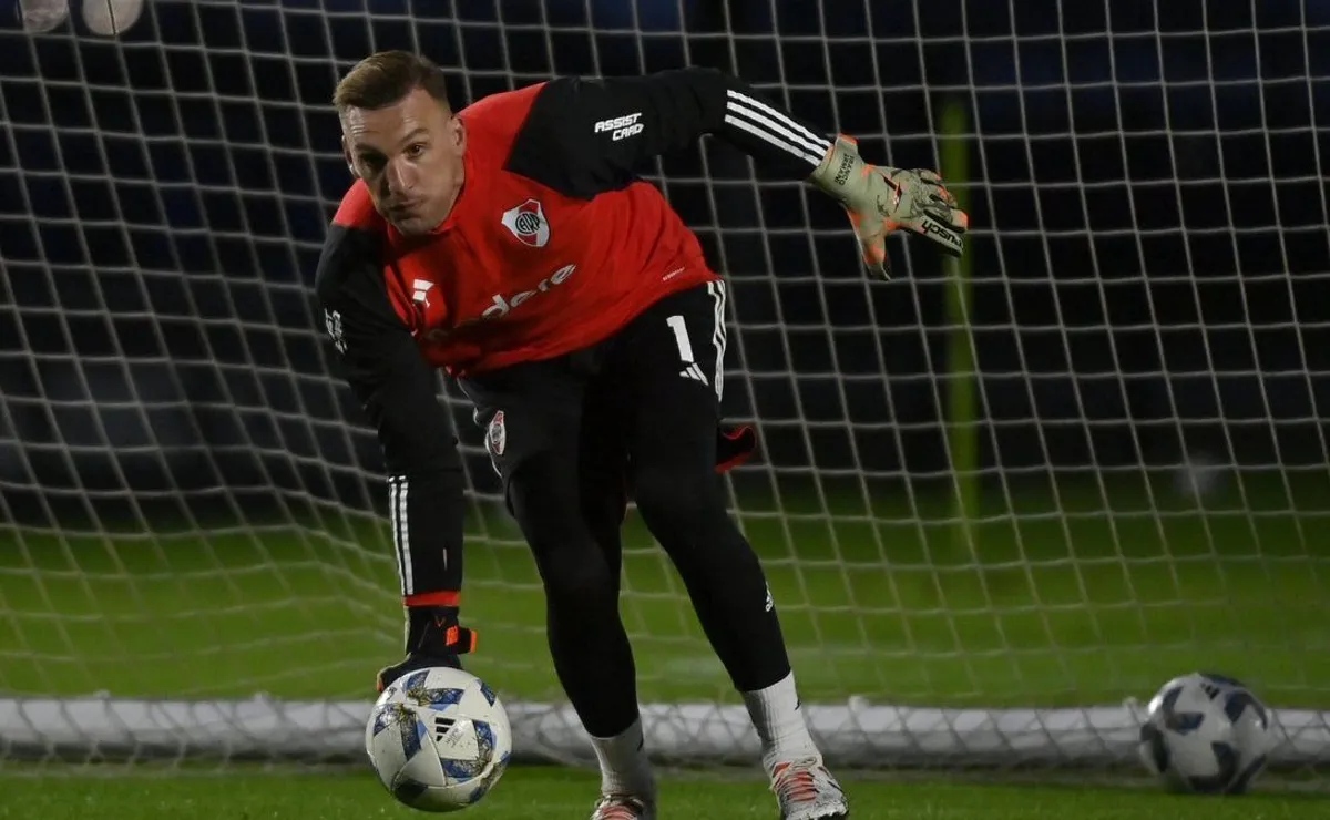 El Pulpo Armani, entre algodones: podría perderse el último amistoso de pretemporada.
