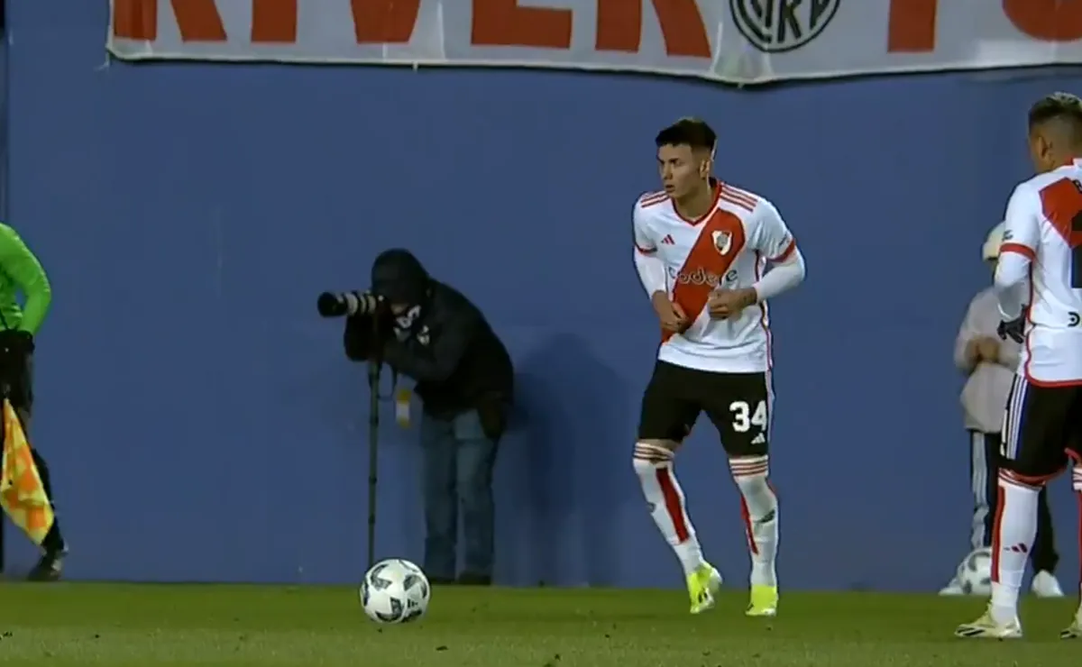 Mastantuono tuvo un gran debut con la primera de River.
