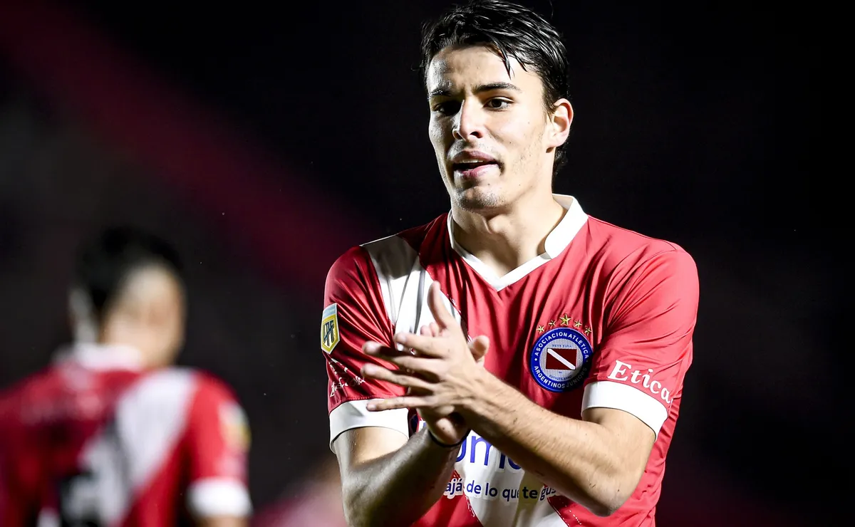 Ponzio llenó de elogios a Redondo
