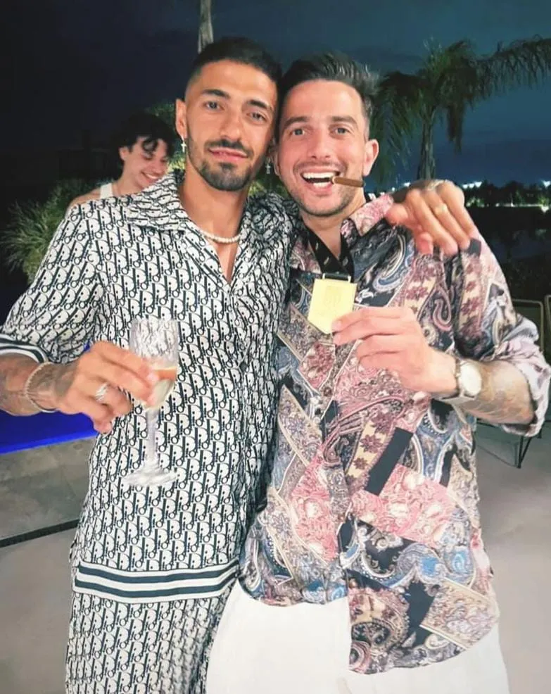 Lanzini, vestido para la ocasión.