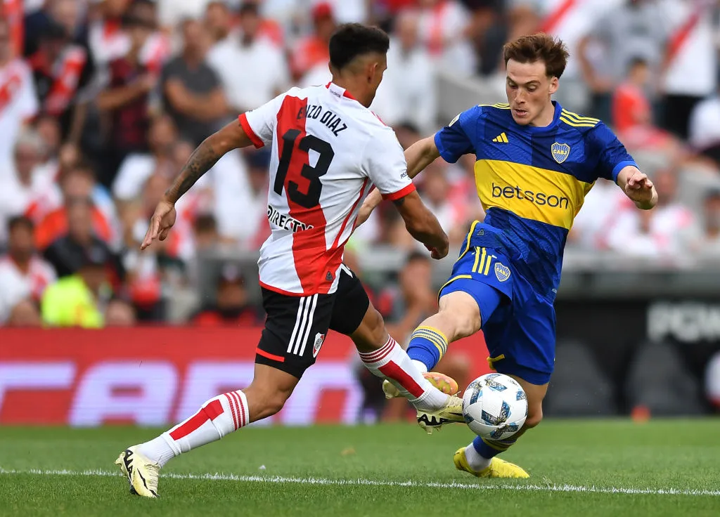 Enzo Díaz fue uno de los que no tuvo un buen partido frente a Boca. (Getty)