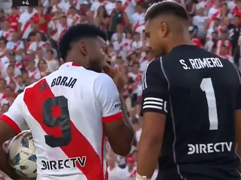 El picante cruce de Borja con Sergio Romero en el final del superclásico