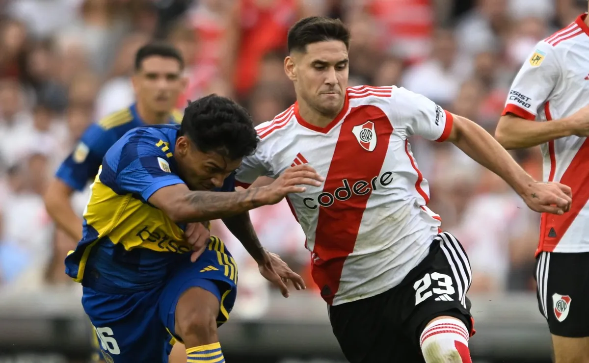 Demichelis haría un inesperado cambio en la mitad de la cancha