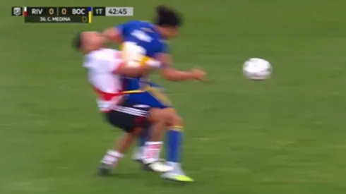 ¿Era roja para Cavani?