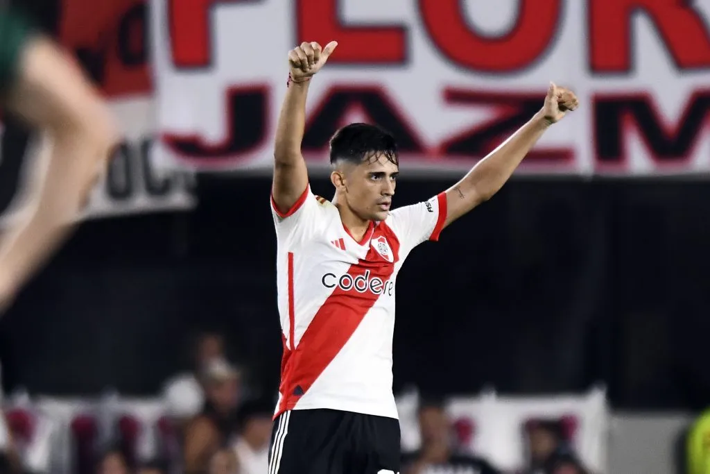 Solari consiguió el empate agónico para River.