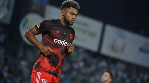 Miguel Ángel Borja sintió una molestia y pidió el cambio ante Atlético Tucumán.