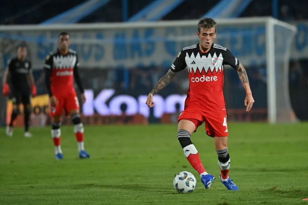 Nicolás Fonseca volvió a ser titular. (Foto: Prensa River)