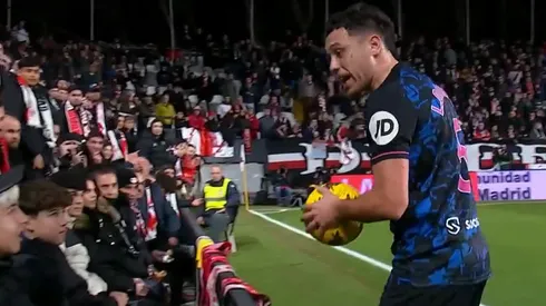 Ocampos recibió una dura agresión en España.
