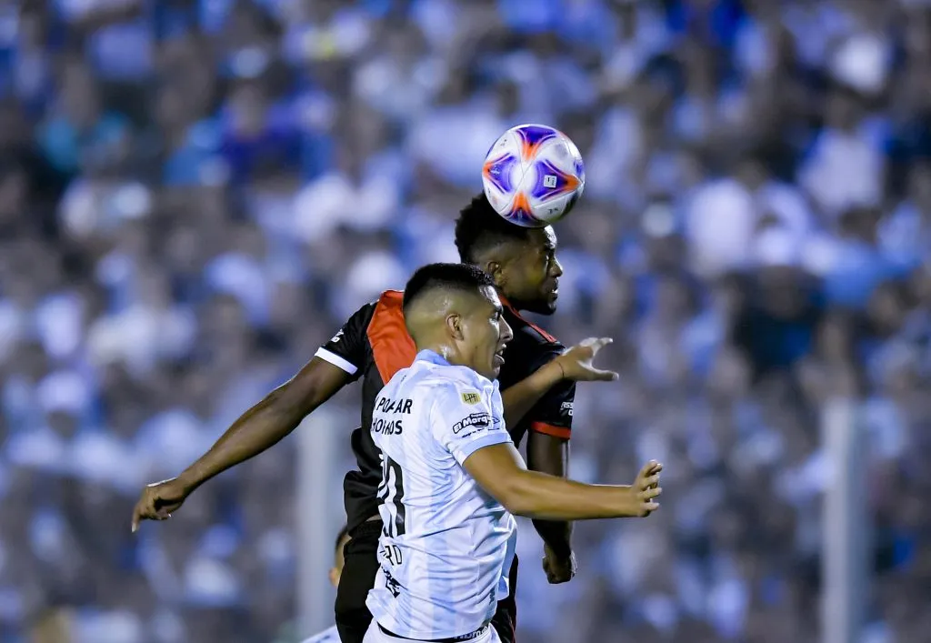 River buscará triunfar ante Atlético Tucumán para no despedirse de la lucha por el campeonato.