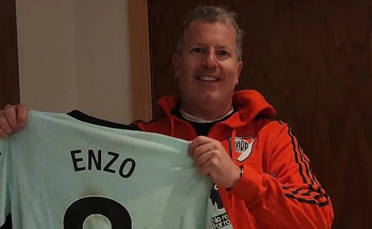 Enzo Fernández y un gesto para enmarcar.