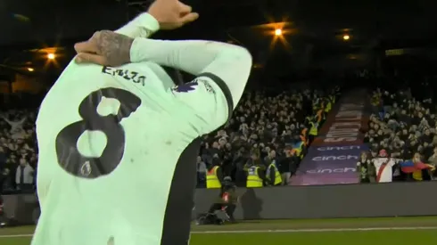 El hermoso gesto de Enzo Fernández con un hincha de River en la tribuna del Chelsea.