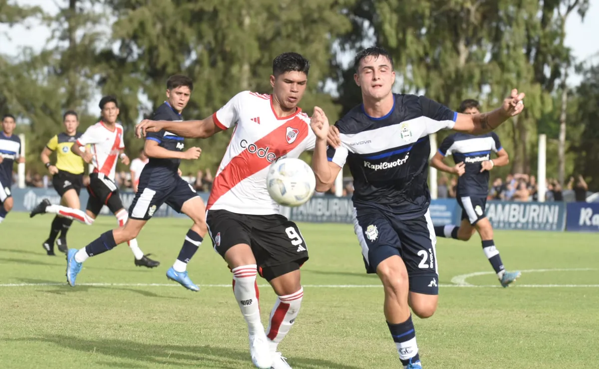 La Reserva de River arrancó con un empate frente a Gimnasia.