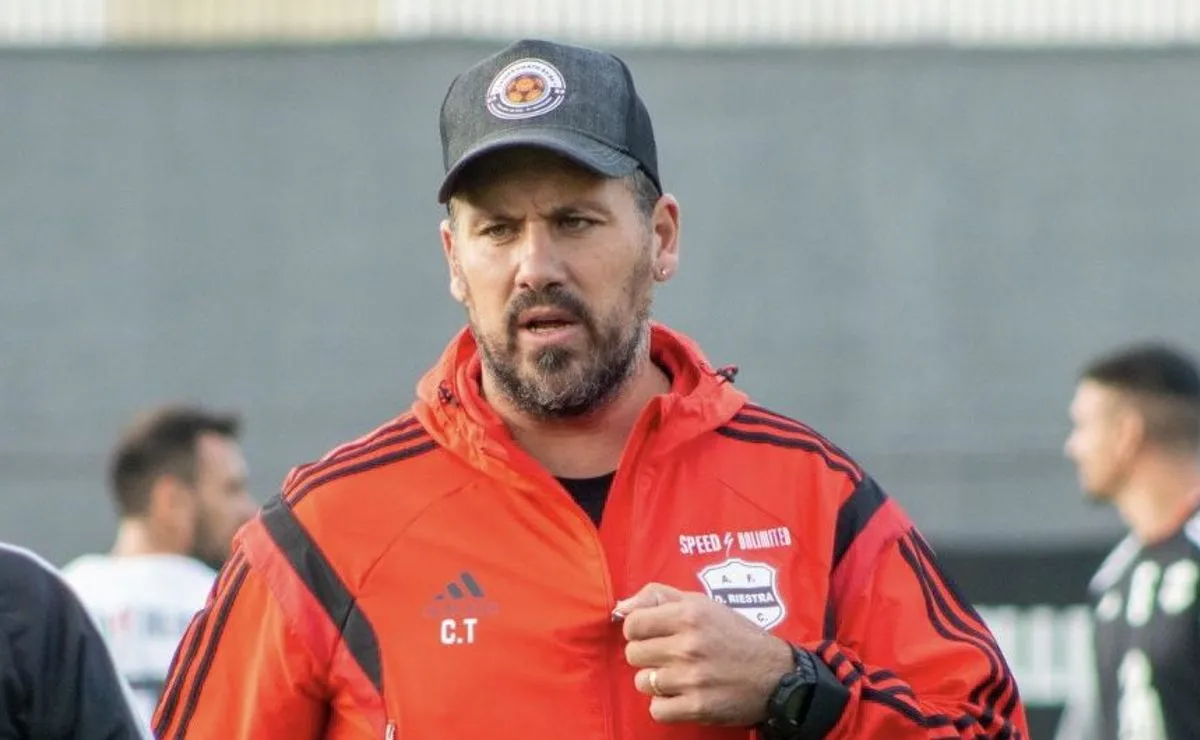 Fabbiani dirigirá a Riestra nuevamente